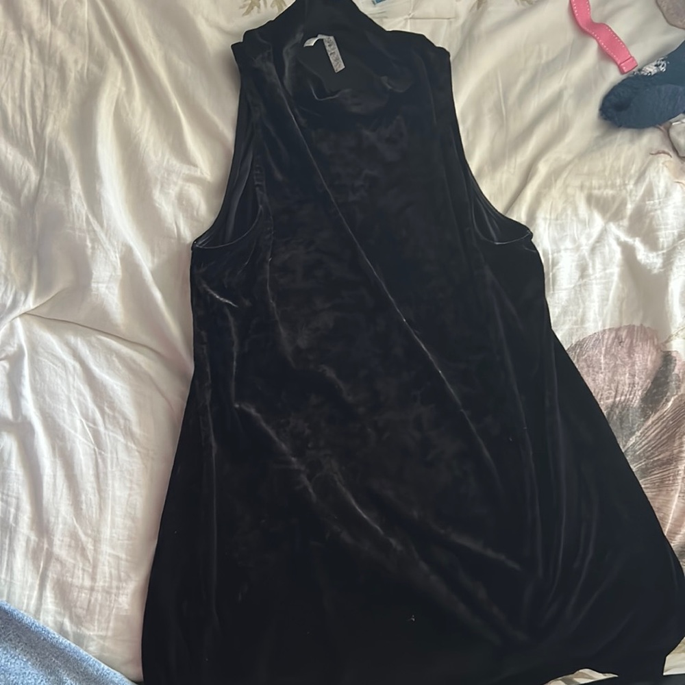 black velvet dress, size L, never worn